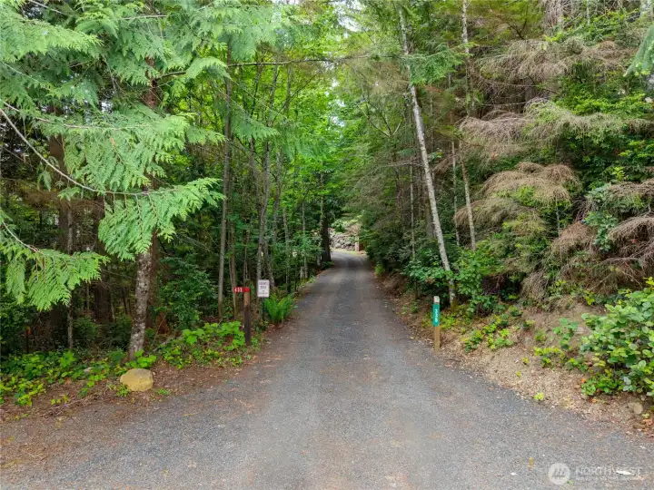 Entrance to property at end of Tog Road