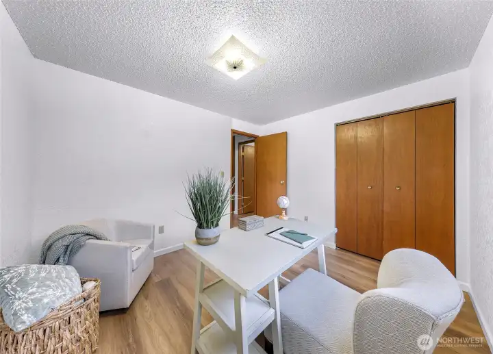 Good size bedroom with standard size closet. Good size bedroom with standard size closet.