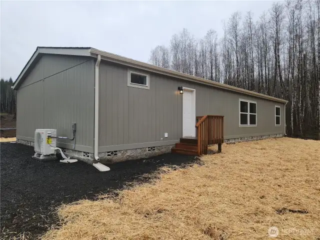 View of the back porch to utility room