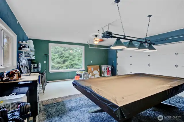 Detached garage