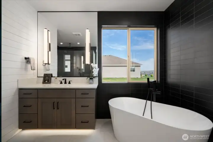 Soaking tub