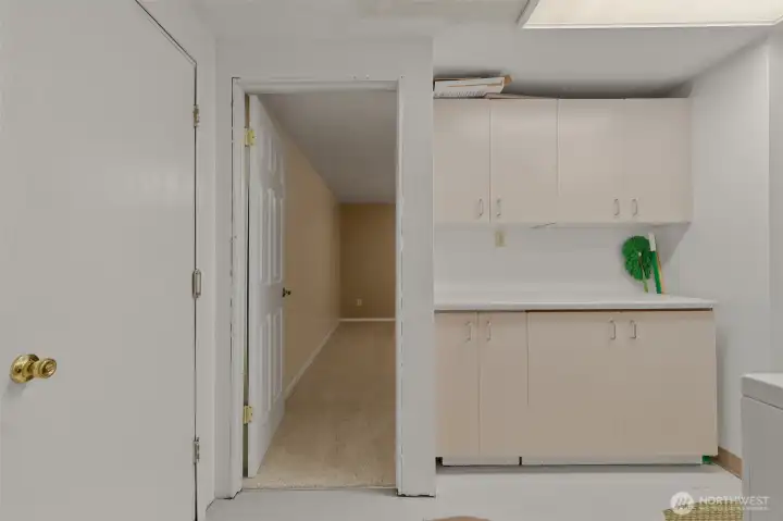 Utility/Mud Room w/ storage