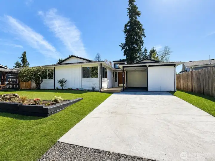 Welcome to this well-maintained single-level home tucked into a quiet, low-traffic neighborhood. Offering 4 bedrooms and a thoughtful layout, this home features both a comfortable living room and a separate family room—perfect for everyday living and entertaining. Fresh exterior paint.