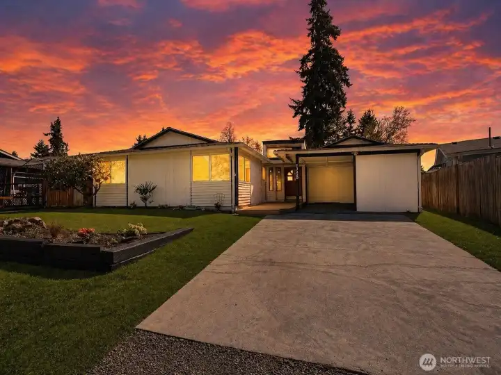 Welcome to this well-maintained single-level home tucked into a quiet, low-traffic neighborhood. Offering 4 bedrooms and a thoughtful layout, this home features both a comfortable living room and a separate family room—perfect for everyday living and entertaining. Fresh exterior paint.
