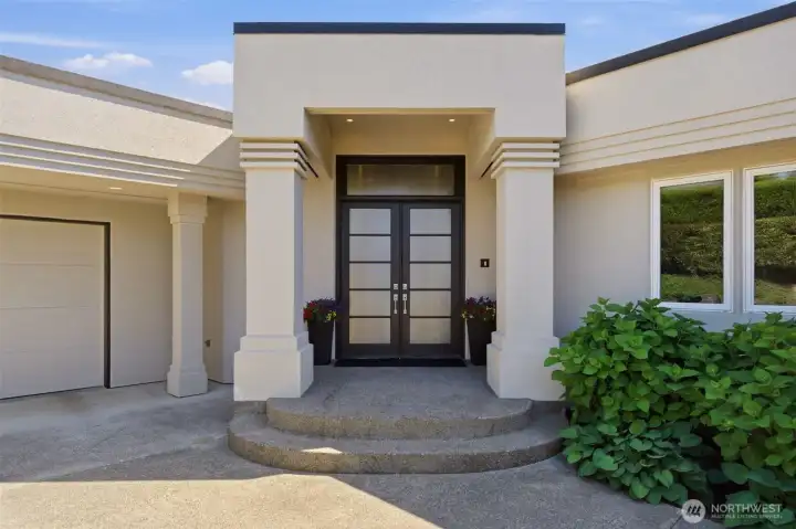 Entrance/Foyer