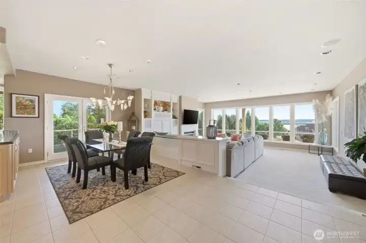 Living Room/Dining Room