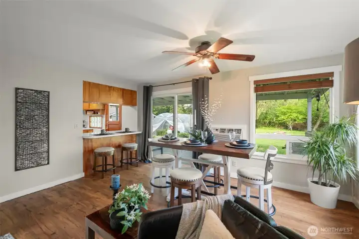 Extra Space for Eating near the Kitchen