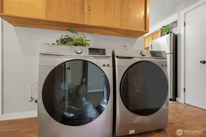 Newer Washer & Dryer, Stay with the Home