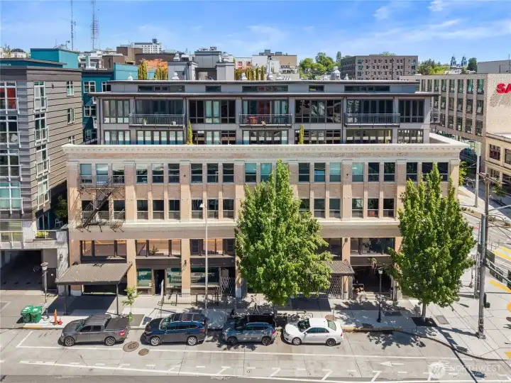 Welcome home to Trace Lofts on vibrant 12th Avenue. Welcome home to Trace Lofts on vibrant 12th Avenue.
