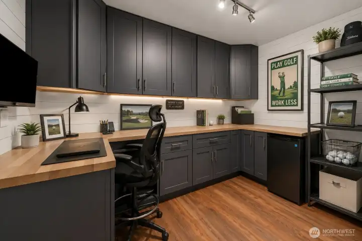 Extra room for panty, office, storage, or hobby room. leads to garage