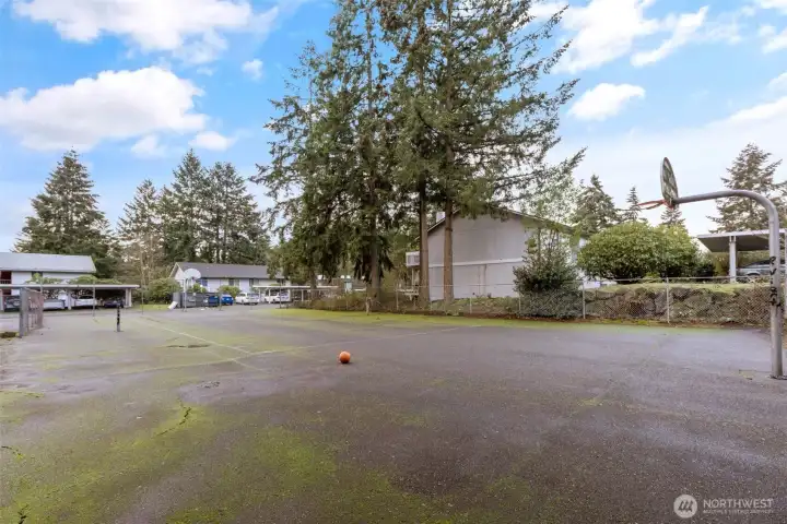 Full court Basketball or pickleball/tennis courts Full court Basketball or pickleball/tennis courts