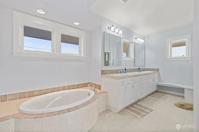 Soaking tub and double vanity in Primary bath