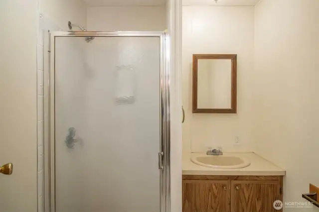 3/4 Bathroom