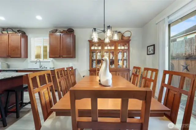 Dining area ...
