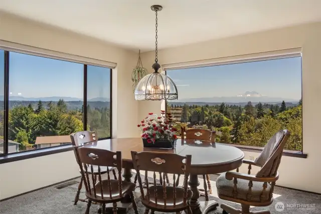 Spectacular views from the formal dining room!