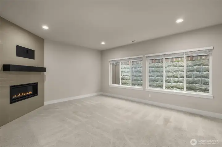 Living room with Gas Fireplace