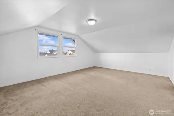 Primary bedroom, 2nd floor