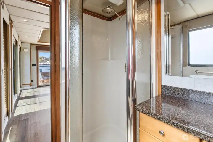 Upper level bath...