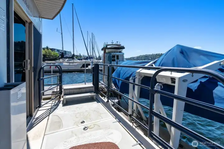 Comes with an electronic davit that lowers to launch the Dinghy....