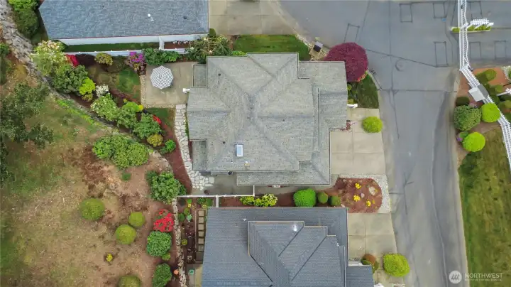 Overhead view of this neat and tidy property.