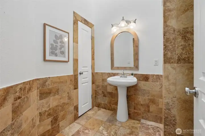 Main level bath, WI shower, Tile floors