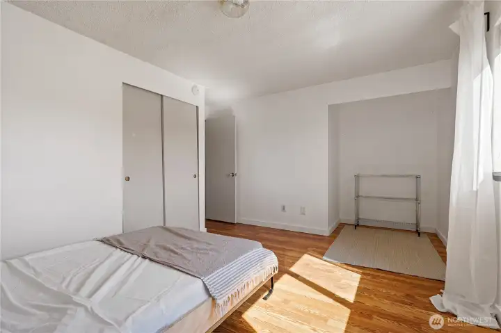 2nd Bedroom 2nd Bedroom