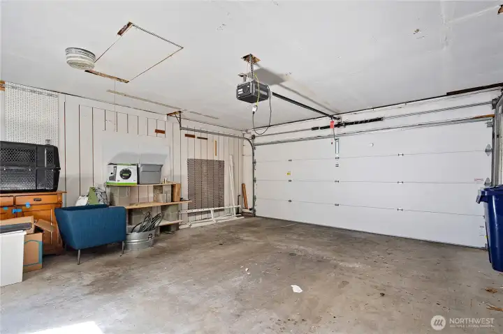 Access to individual 2 car garage. Access to individual 2 car garage.