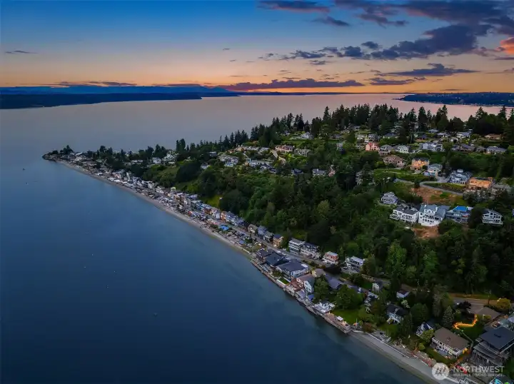 Surrounded by views, water and natural beauty.