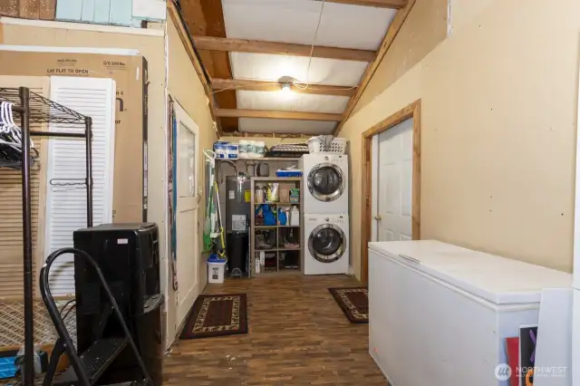 Breezeway between house and garage