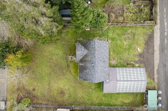 Chicken coop/ fenced dog run