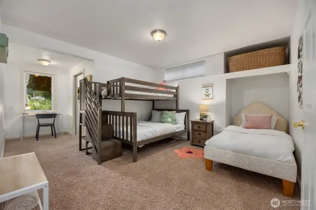 Down stairs bedroom