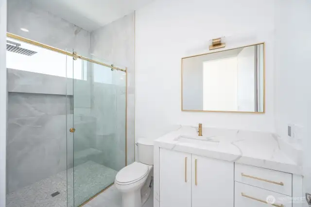 Bedroom #1 / Guest Suite private bath