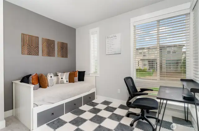 Main Flr - Bdrm or Den
