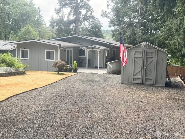 Home and shed are in amazing condition! The property is well-maintained, showcasing both the house and the outbuilding in excellent repair and presentation.