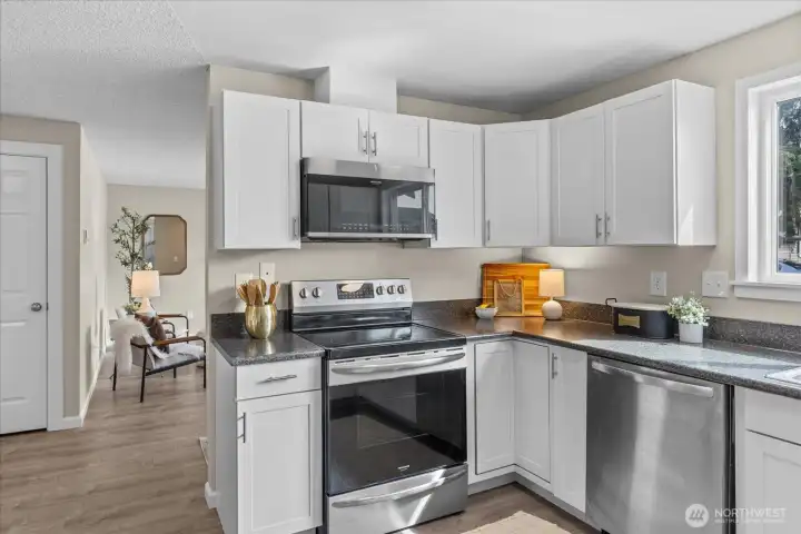 Enjoy cooking in the kitchen while still be able to entertain in the living room!