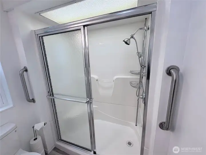 Master Bathroom Walk-in Shower