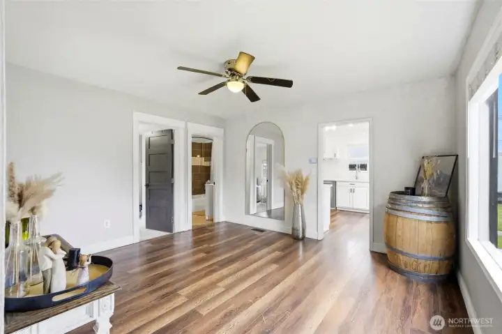 Open space connecting all of the rooms and kitchen