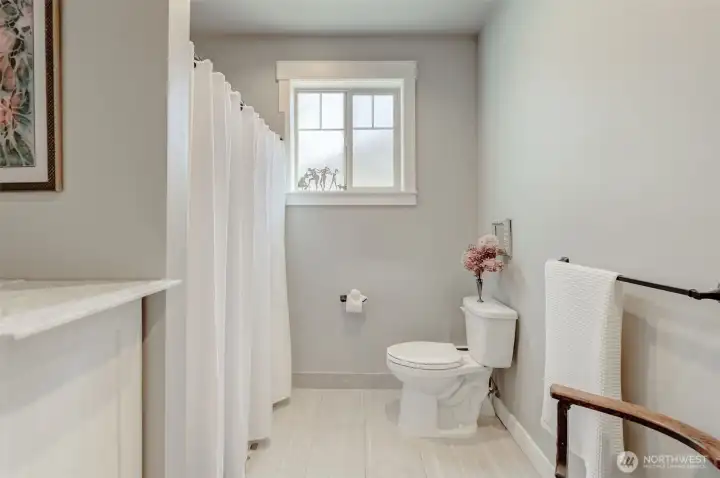 Primary bath with walk in shower