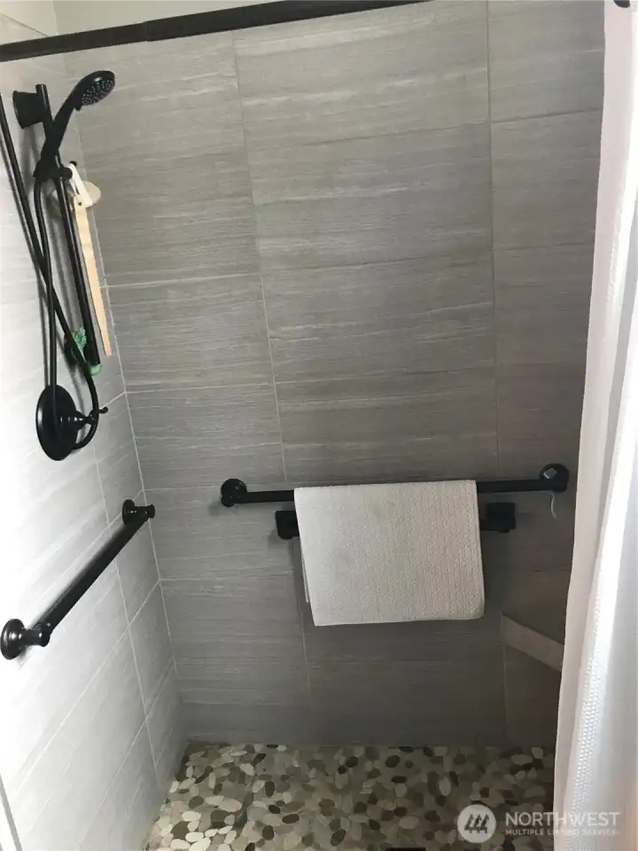 Stepless shower