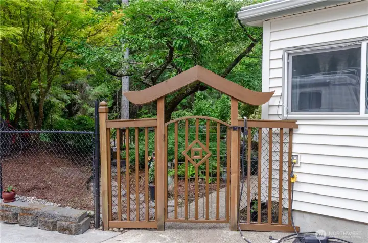 JAPANESE GATE TO FRONT GARDEN AREA