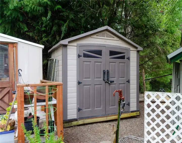 TOOL SHED