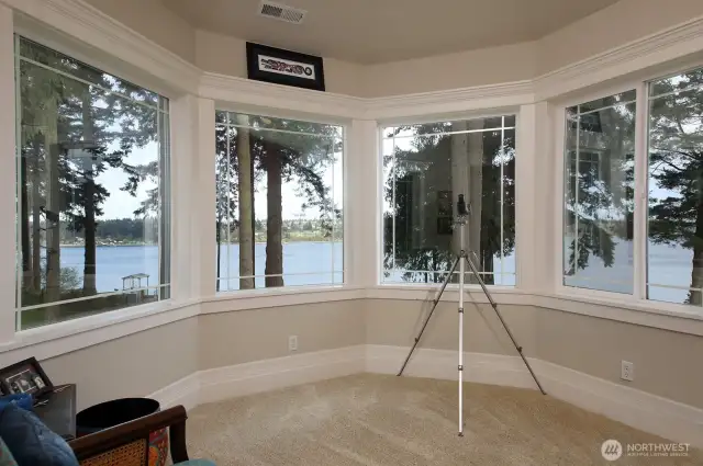 Sitting room in the primary suite