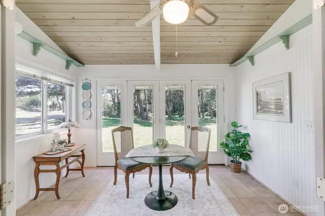 Dining Room / Sun Room and Access to East Yard!