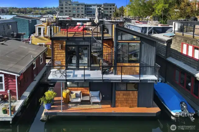 Your fully equipped lake home just in time for summer has arrived.