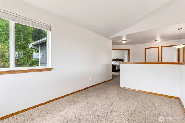 loft perfect for office or room for extra play