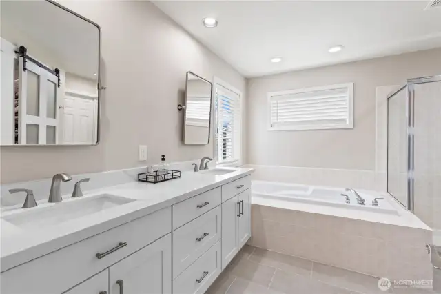 Soak your cares away in your jacuzzi tub