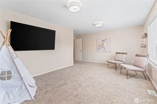 Another look to this wonderful flex space