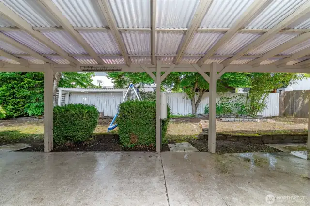 Huge Covered Back Patio