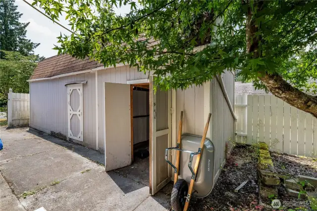 Huge Exterior shed for ample storage