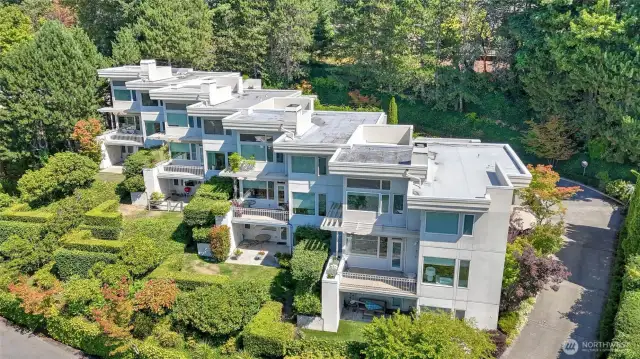 Again it is a true sanctuary with the convenience of city living.